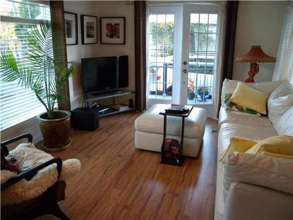 listing image 1100531586383248454