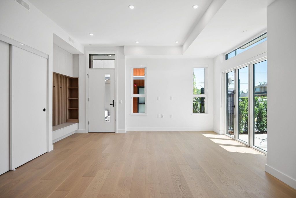 listing image 1103557331072662691