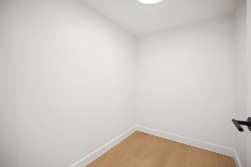 listing image 1106485336216039452