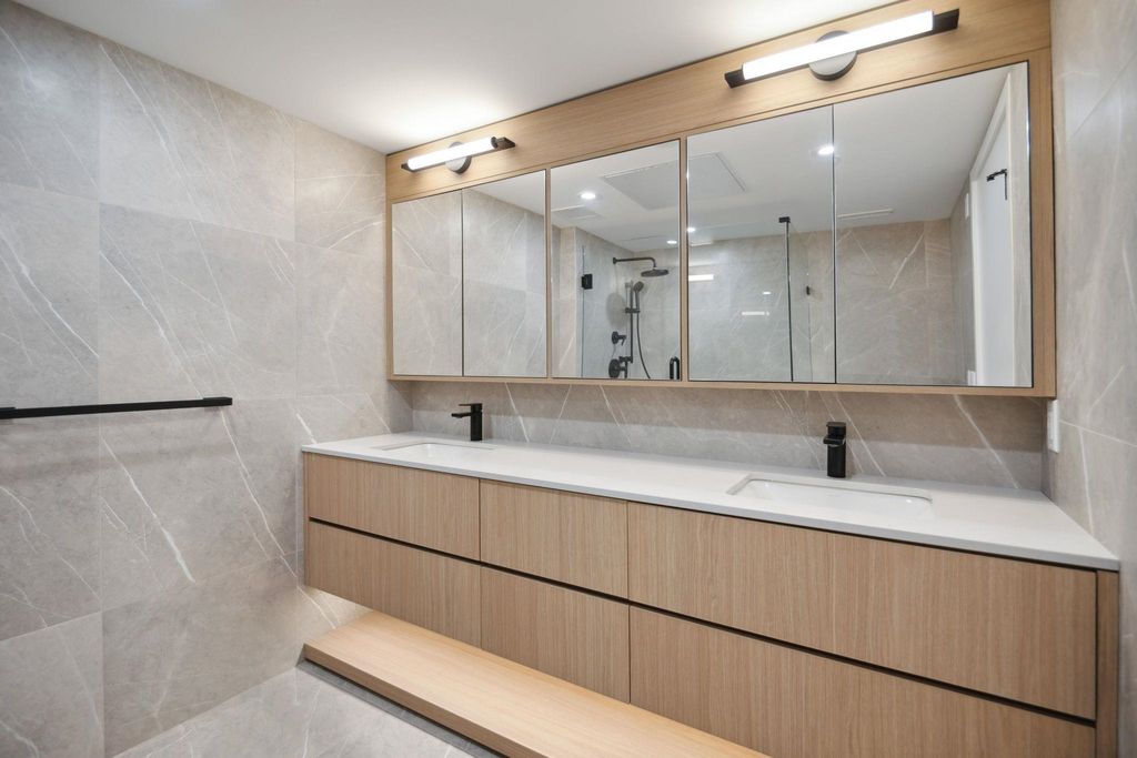 listing image 1107715980493861018