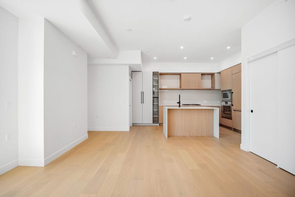 listing image 1106893322268912354