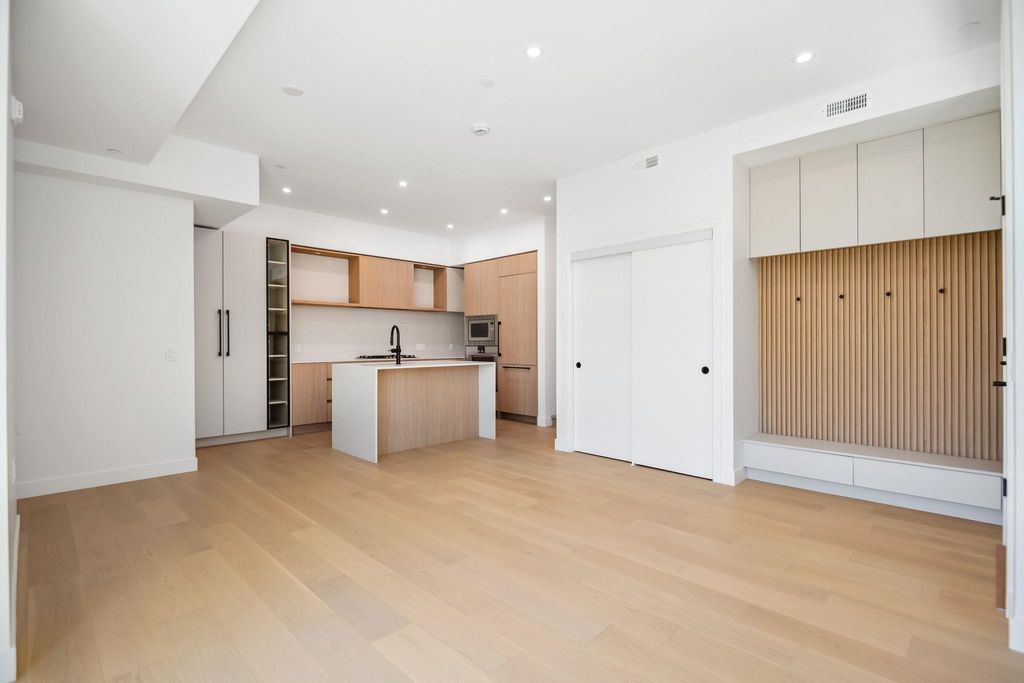 listing image 1109643608052850144