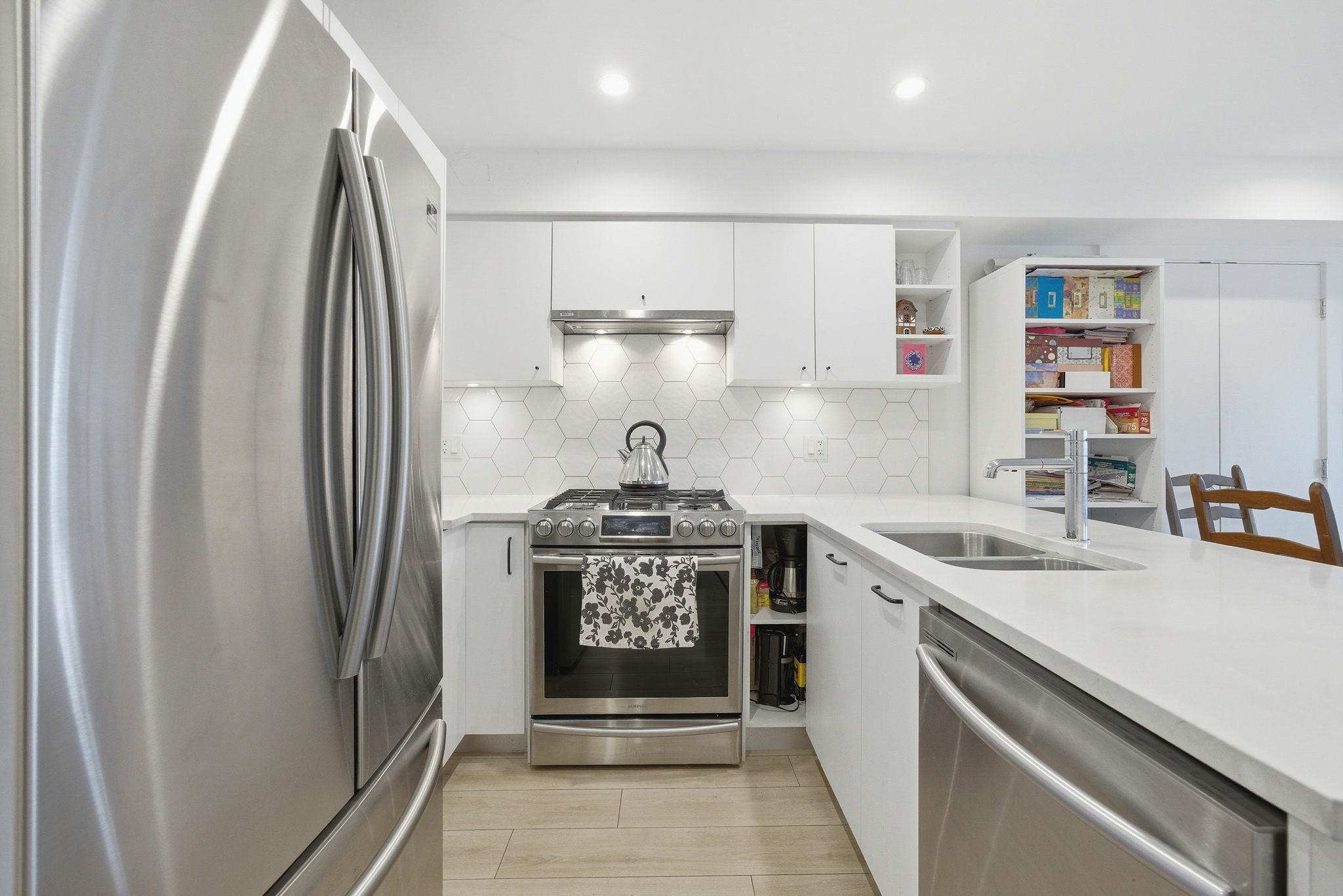 1519 Crown Street 204