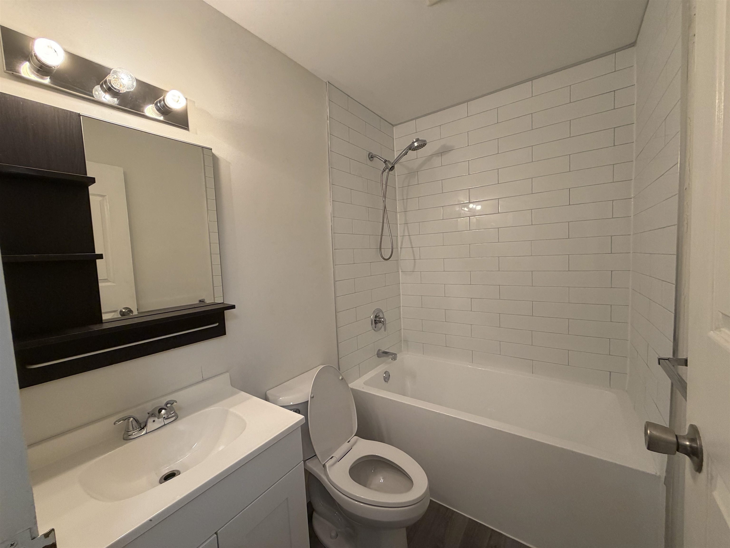 1948 Coquitlam Avenue 303