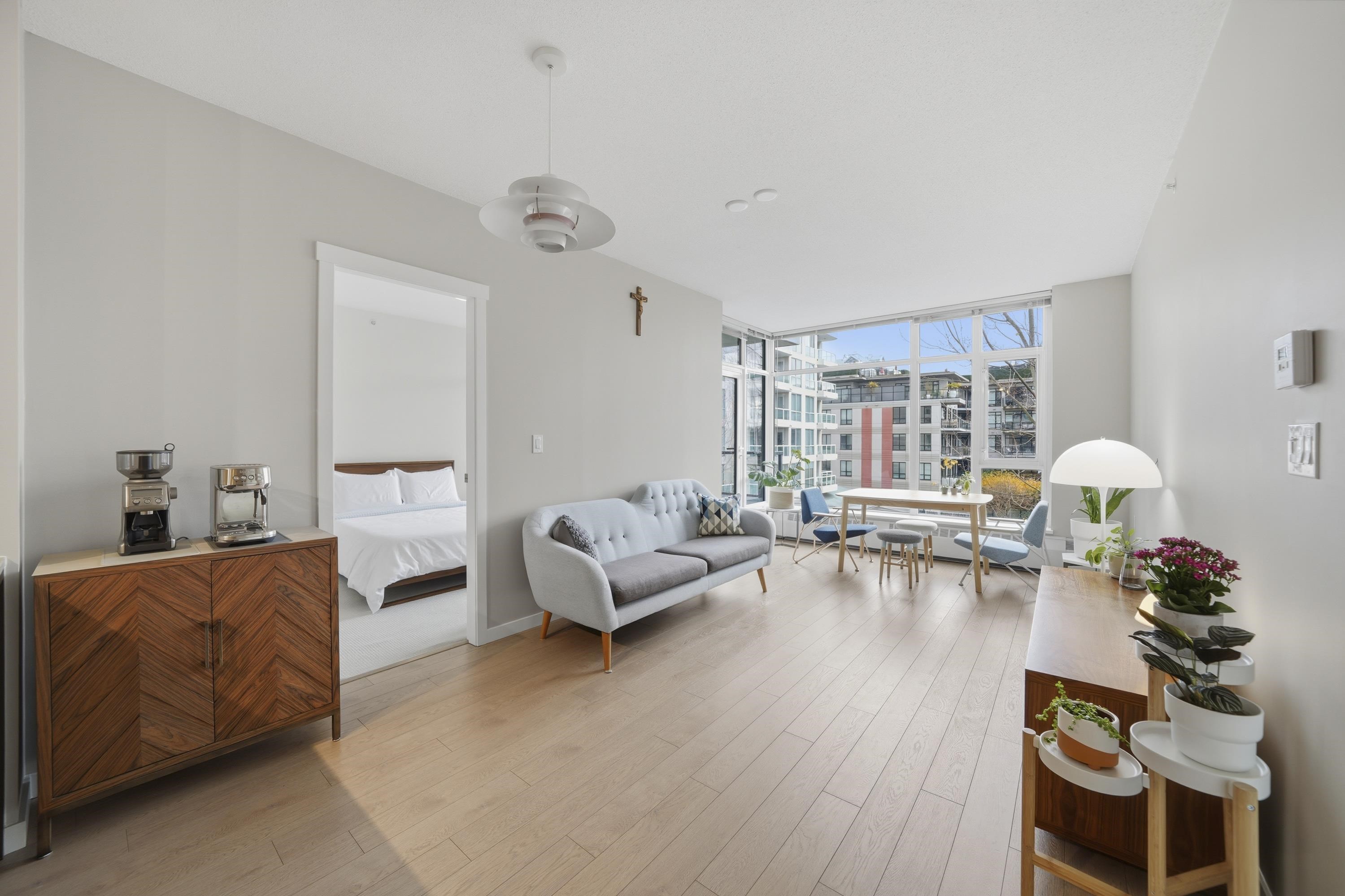 135 W 2nd Street 408