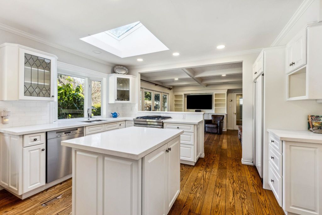 listing image 1105129355158653231