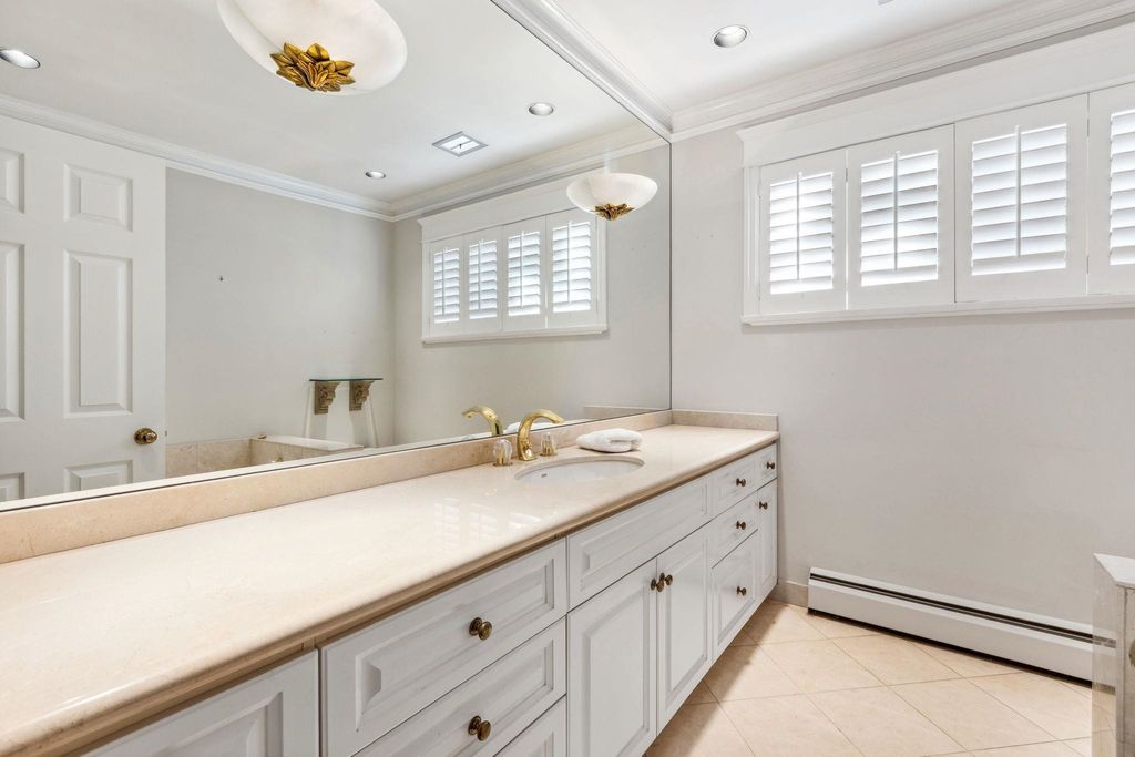 listing image 1104120006614368845