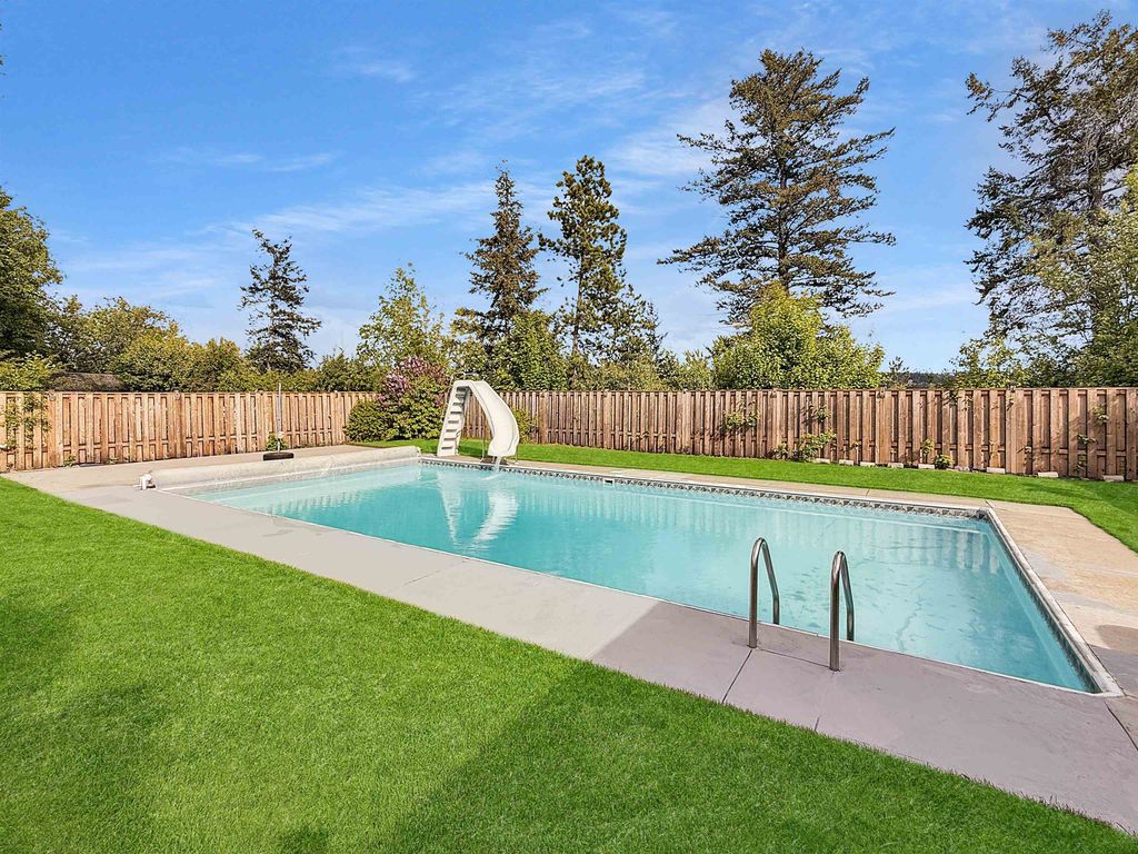 listing image 1106824169972882135