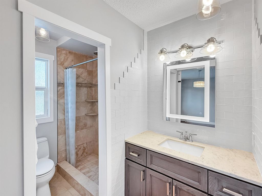 listing image 1109967754550666449