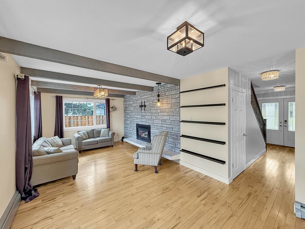 listing image 1103588827235096643