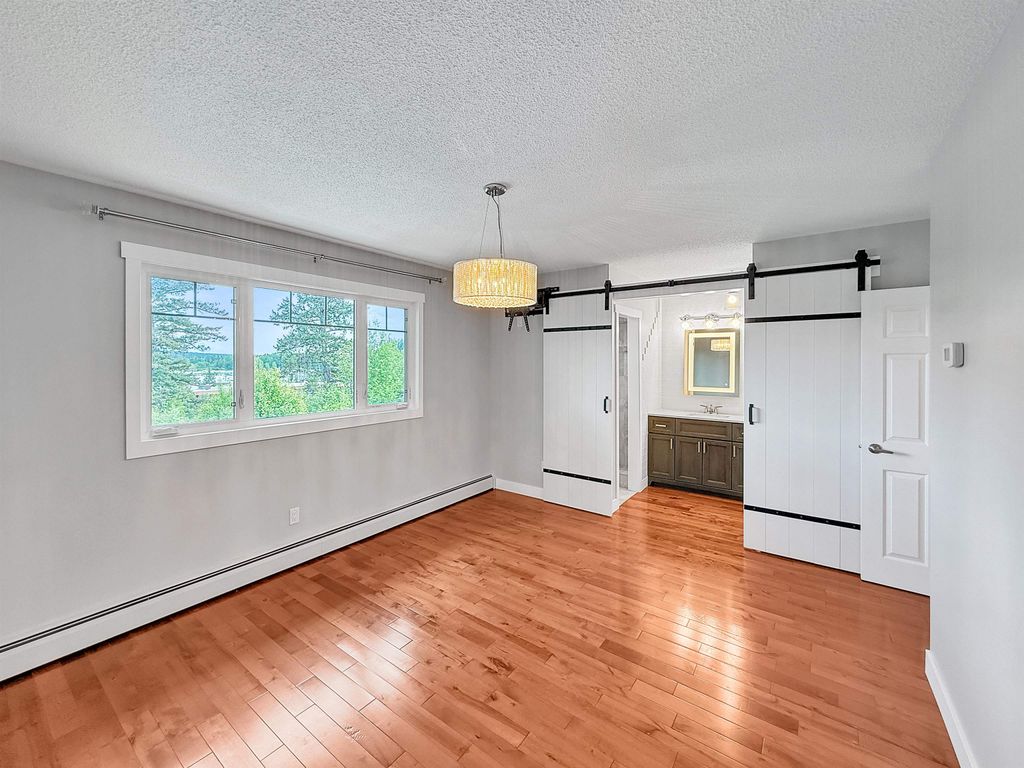 listing image 1104836078794130185