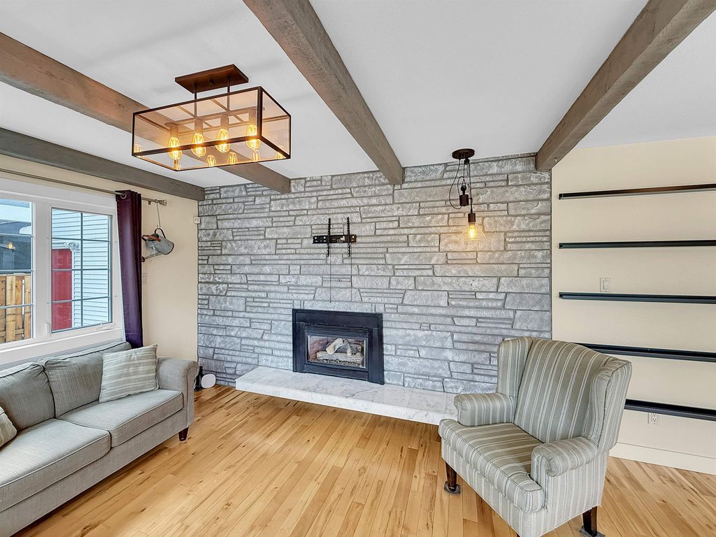 listing image 1104179582522030775