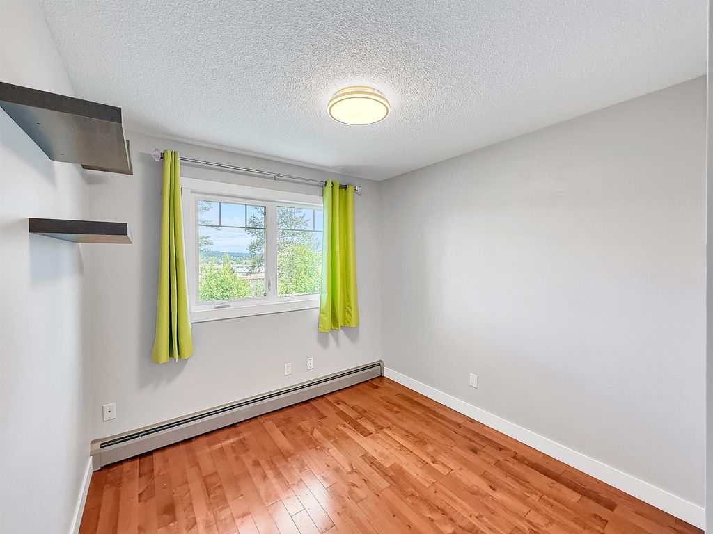 listing image 1109925882856179889
