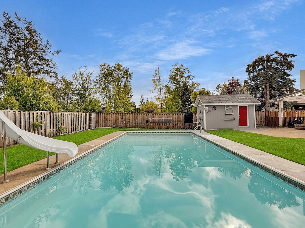 listing image 1103785699414048577