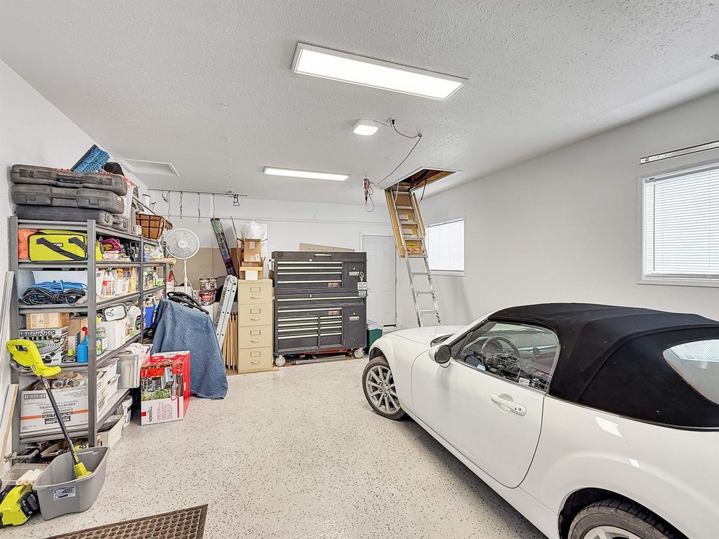 listing image 1104973017354152222