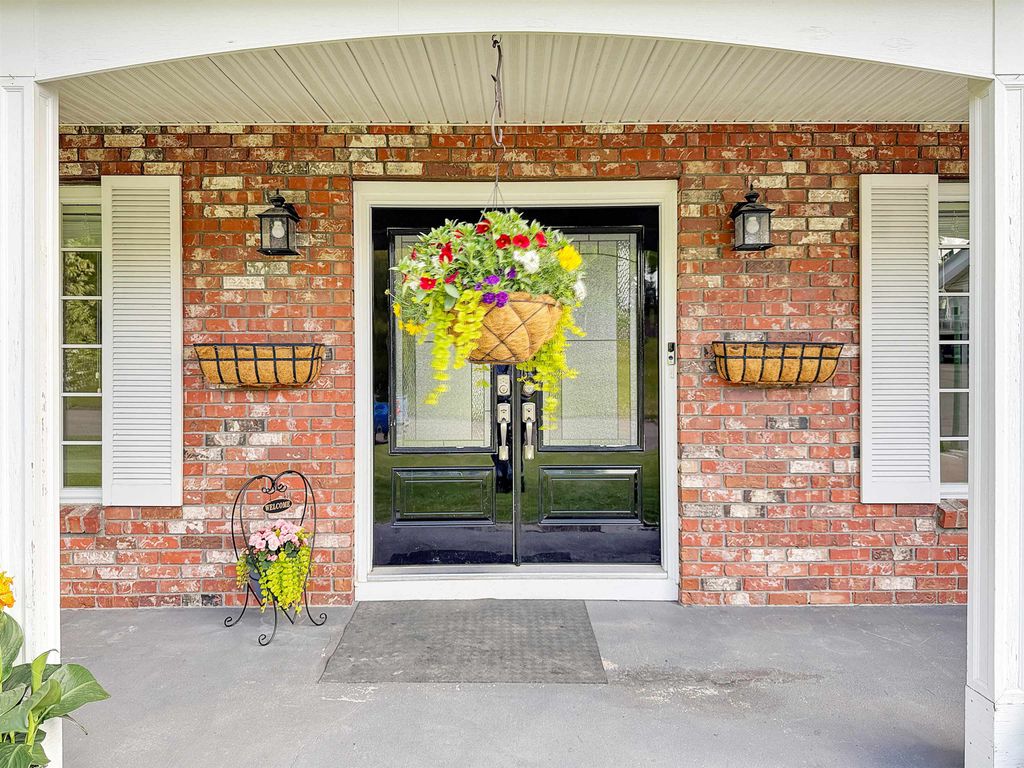 listing image 1100329421560920170