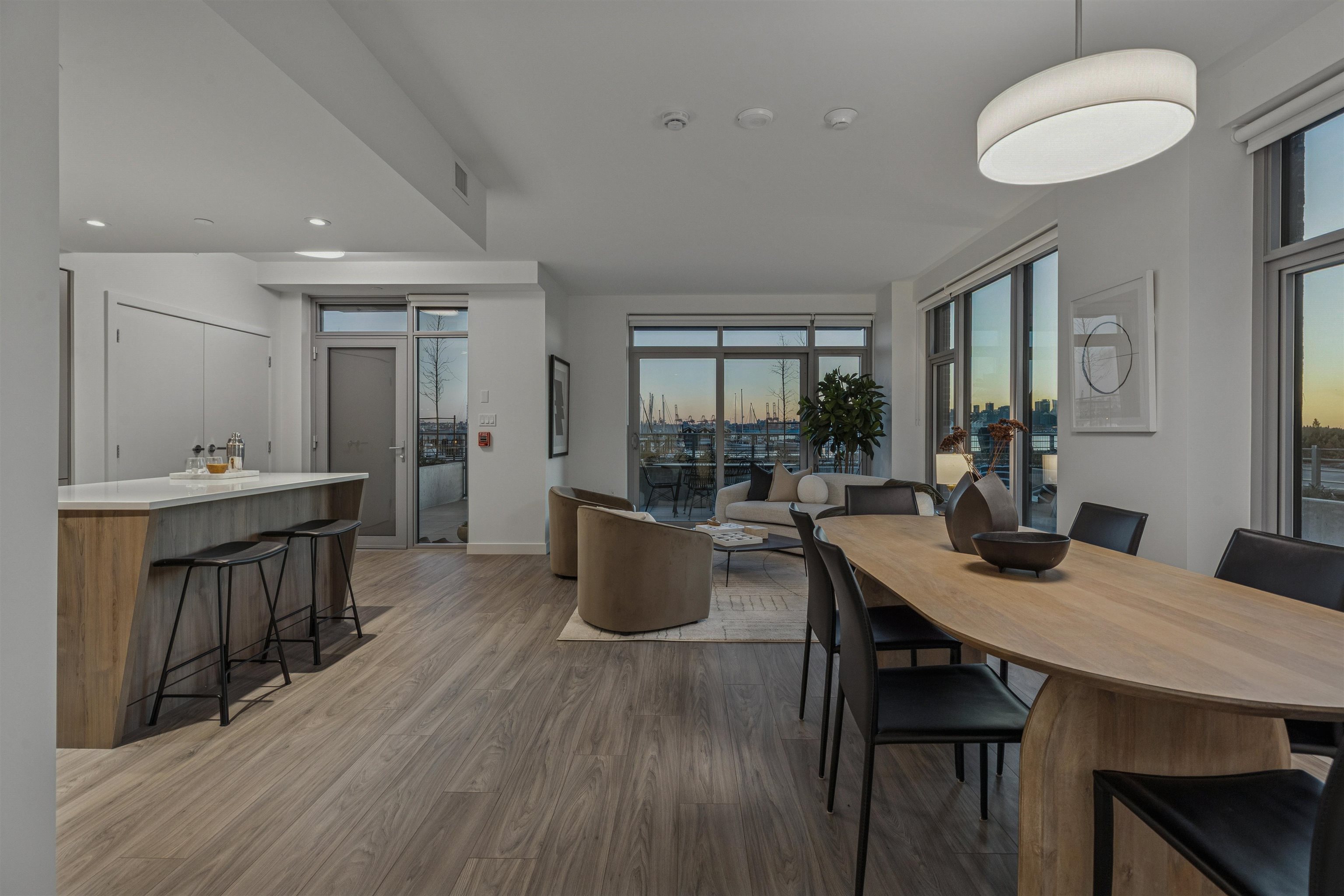 755 Harbourside Drive 112