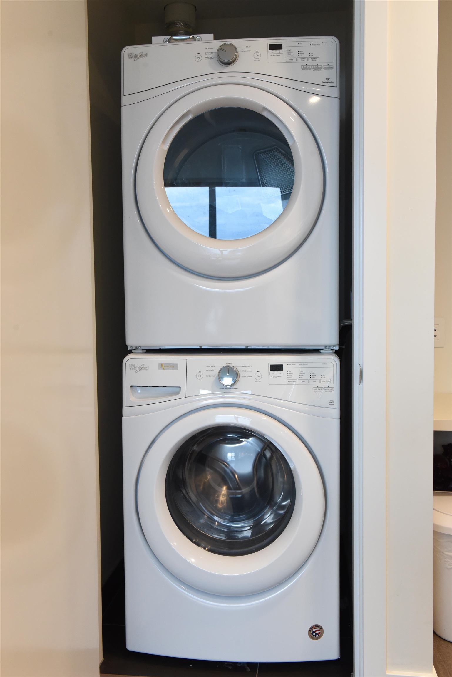 530 Whiting Way 2502