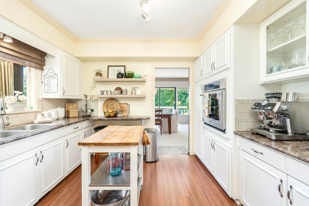 listing image 1104822251178231133