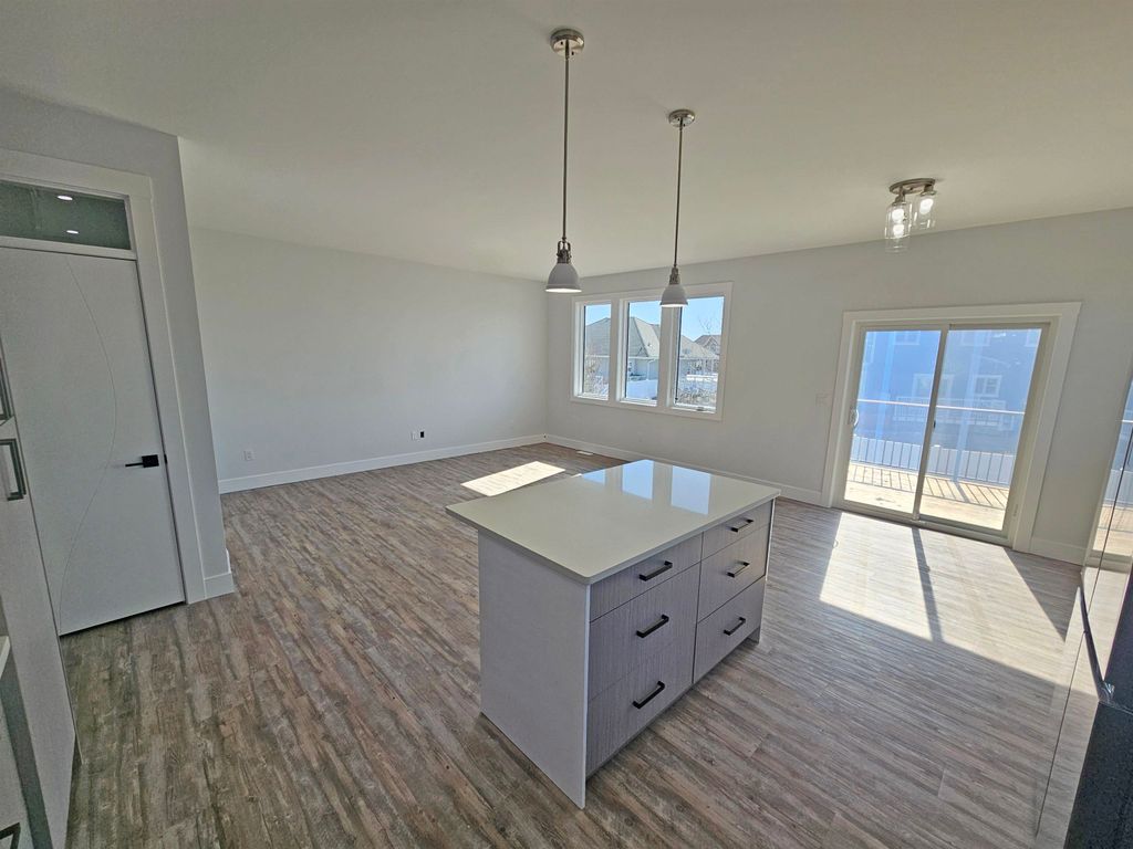 listing image 1106240177486589520