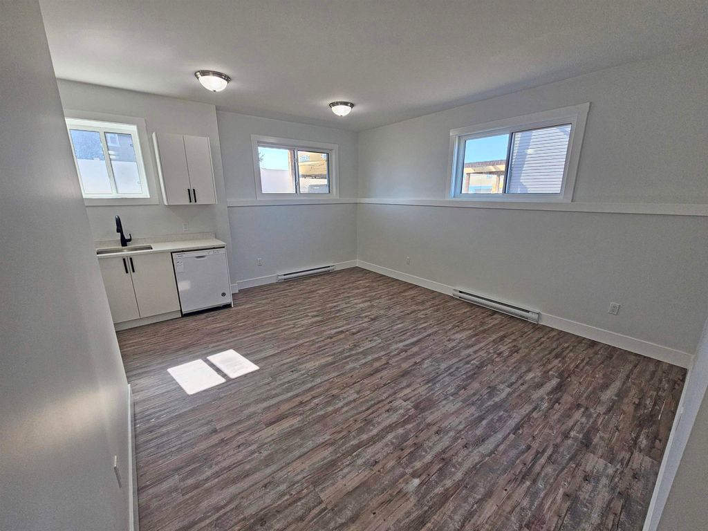 listing image 1109740905398833555