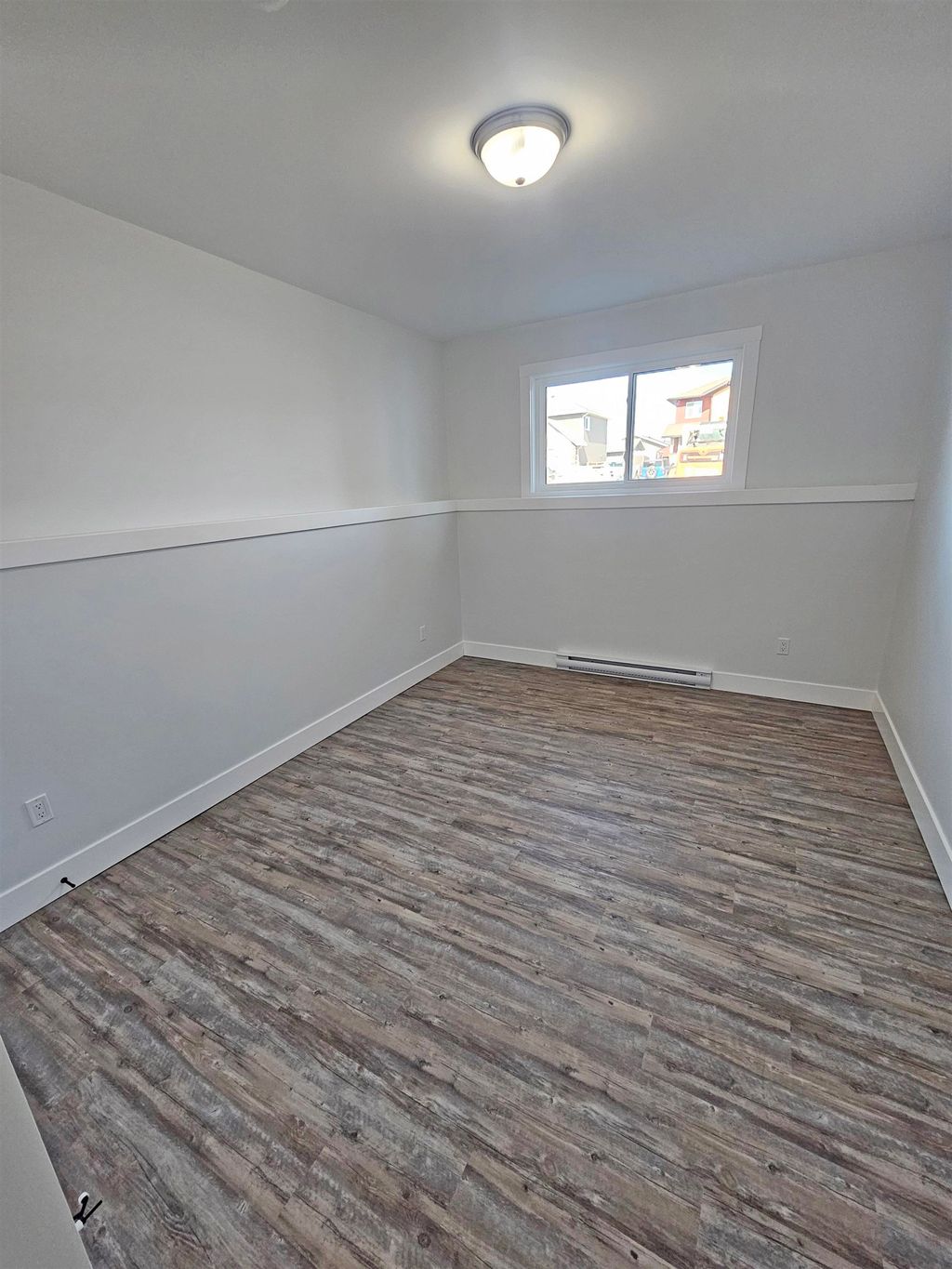 listing image 1103401732193168310