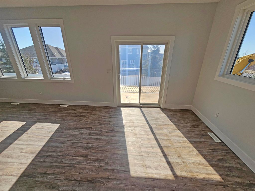listing image 1109336510846718815
