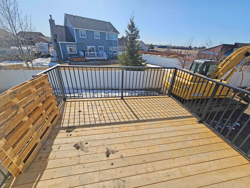 listing image 1102235021072753514