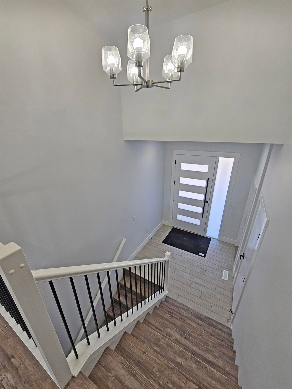 listing image 1109699584570522630