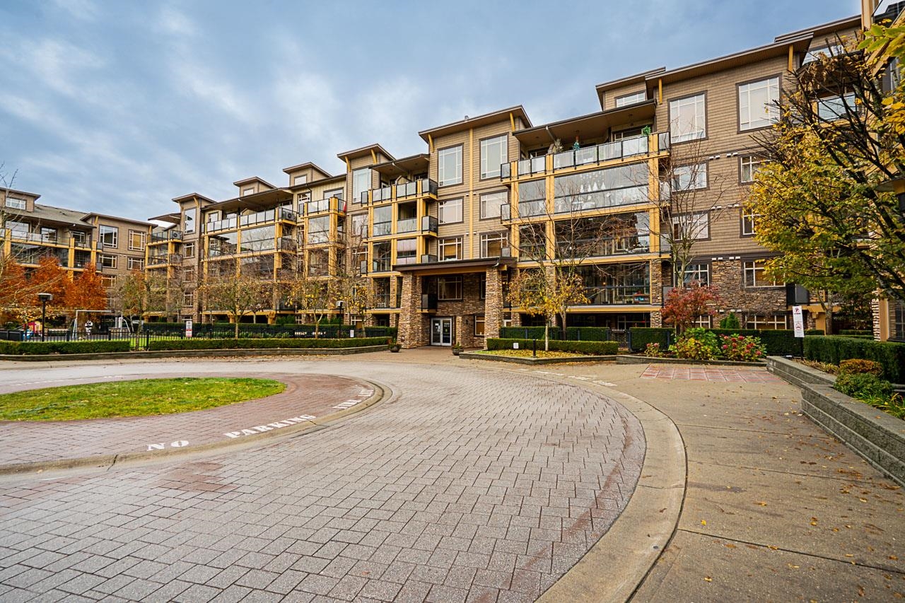 8258 207a Street 467