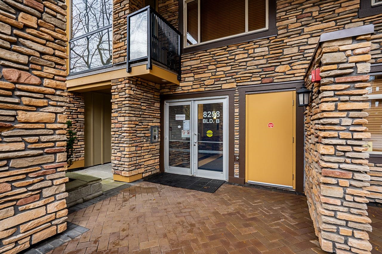 8258 207a Street 467