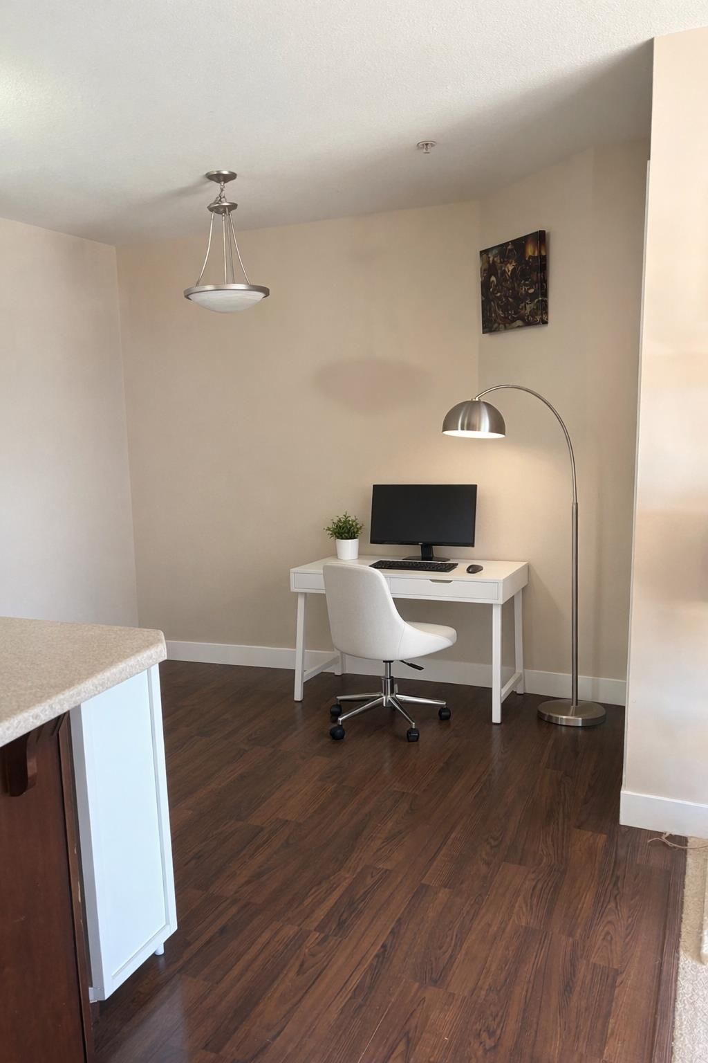 Photo of 9422 Victor Street #407, Chilliwack, BC V2P 0B8 (MLS # R3095966)