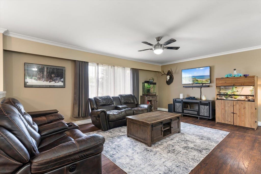 Photo of 46533 Darlene Avenue, Chilliwack, BC V2P 6W9 (MLS # R3134458)