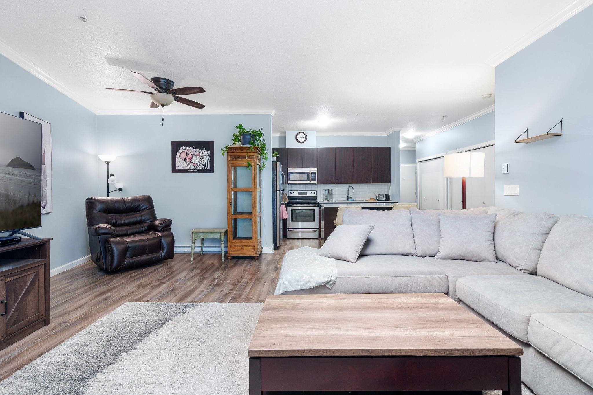20460 Douglas Crescent 318