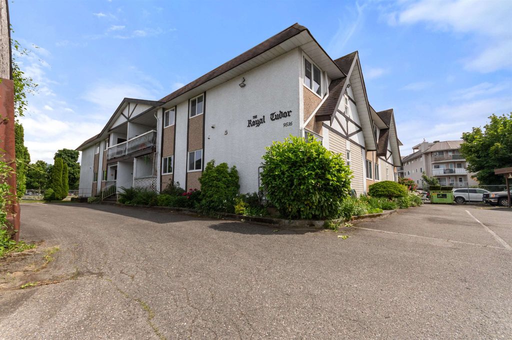 Photo of 9516 Rotary Street #203, Chilliwack, BC V2P 2W5 (MLS # R3131526)