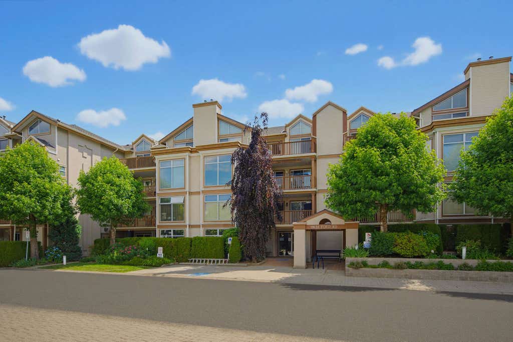 Photo of 19131 Ford Road #206, Pitt Meadows, BC V3Y 2R5 (MLS # R3137017)