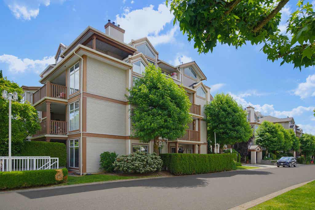 Photo of 19131 Ford Road #206, Pitt Meadows, BC V3Y 2R5 (MLS # R3137017)