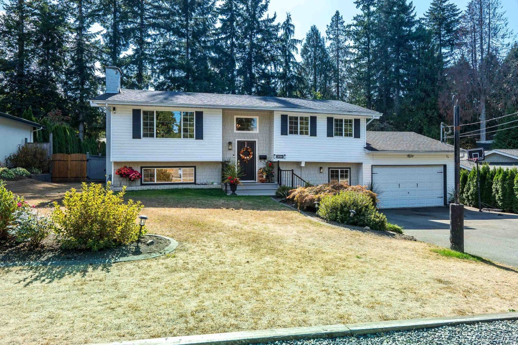 Photo of 20504 43 Avenue, Langley, BC V3A 3C2 (MLS # R3168410)