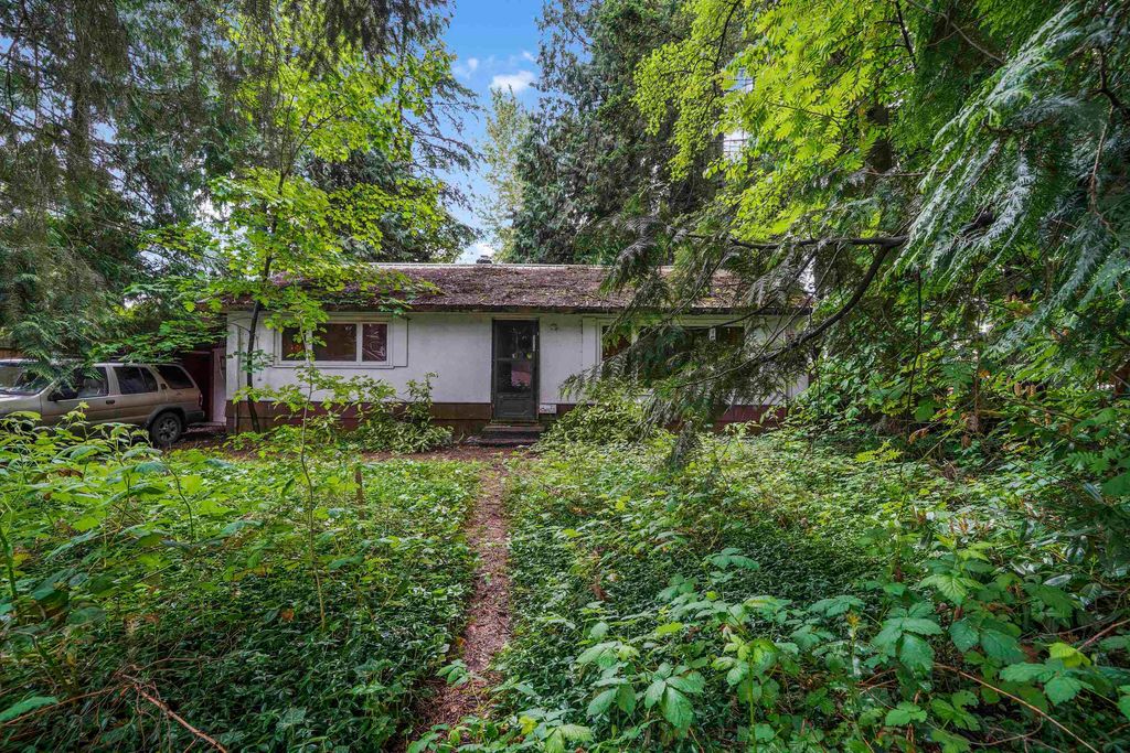 Photo of 14924 90a Avenue, Surrey, BC V3R 1B4 (MLS # R3114752)