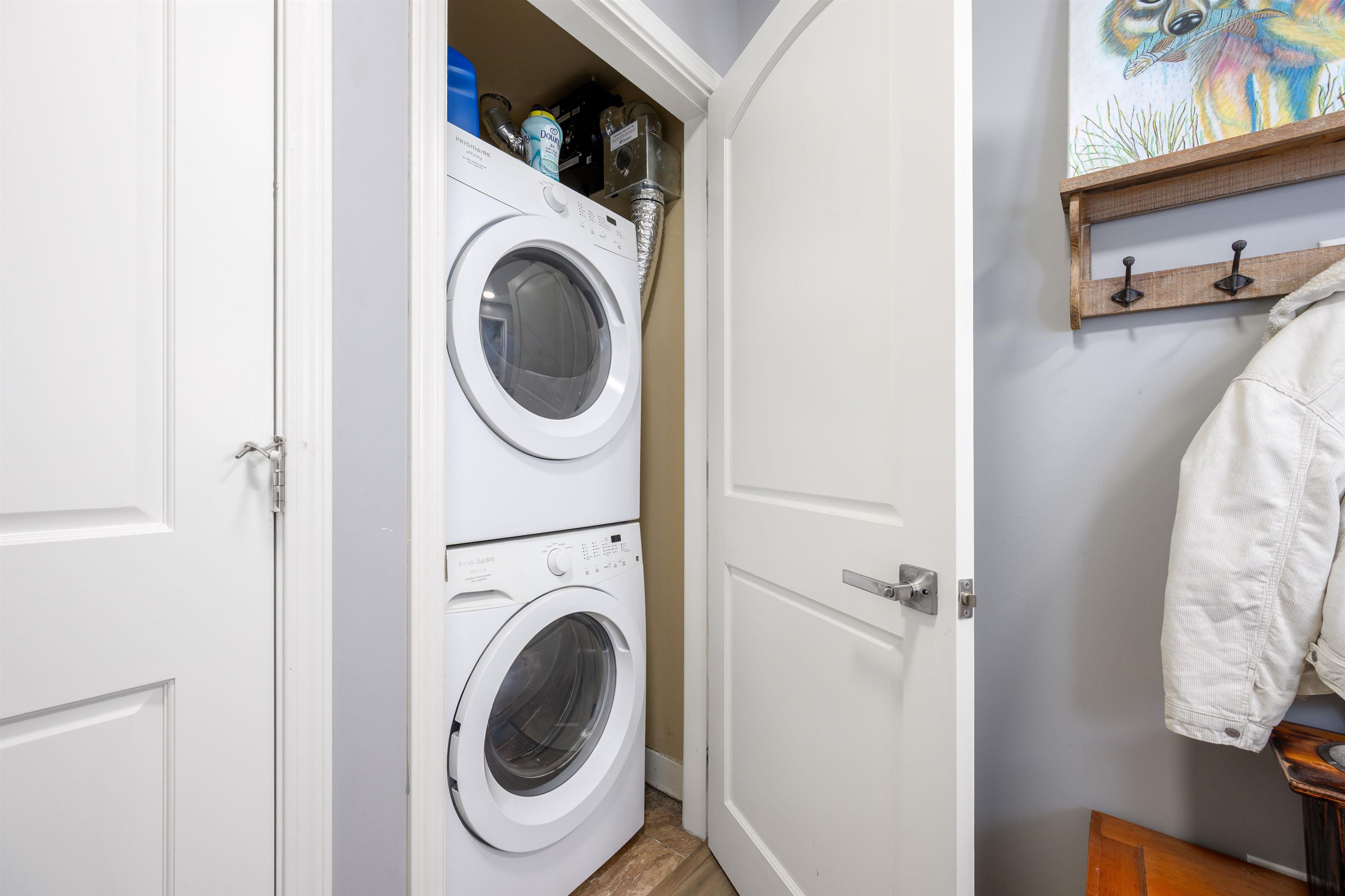 11887 Burnett Street 115