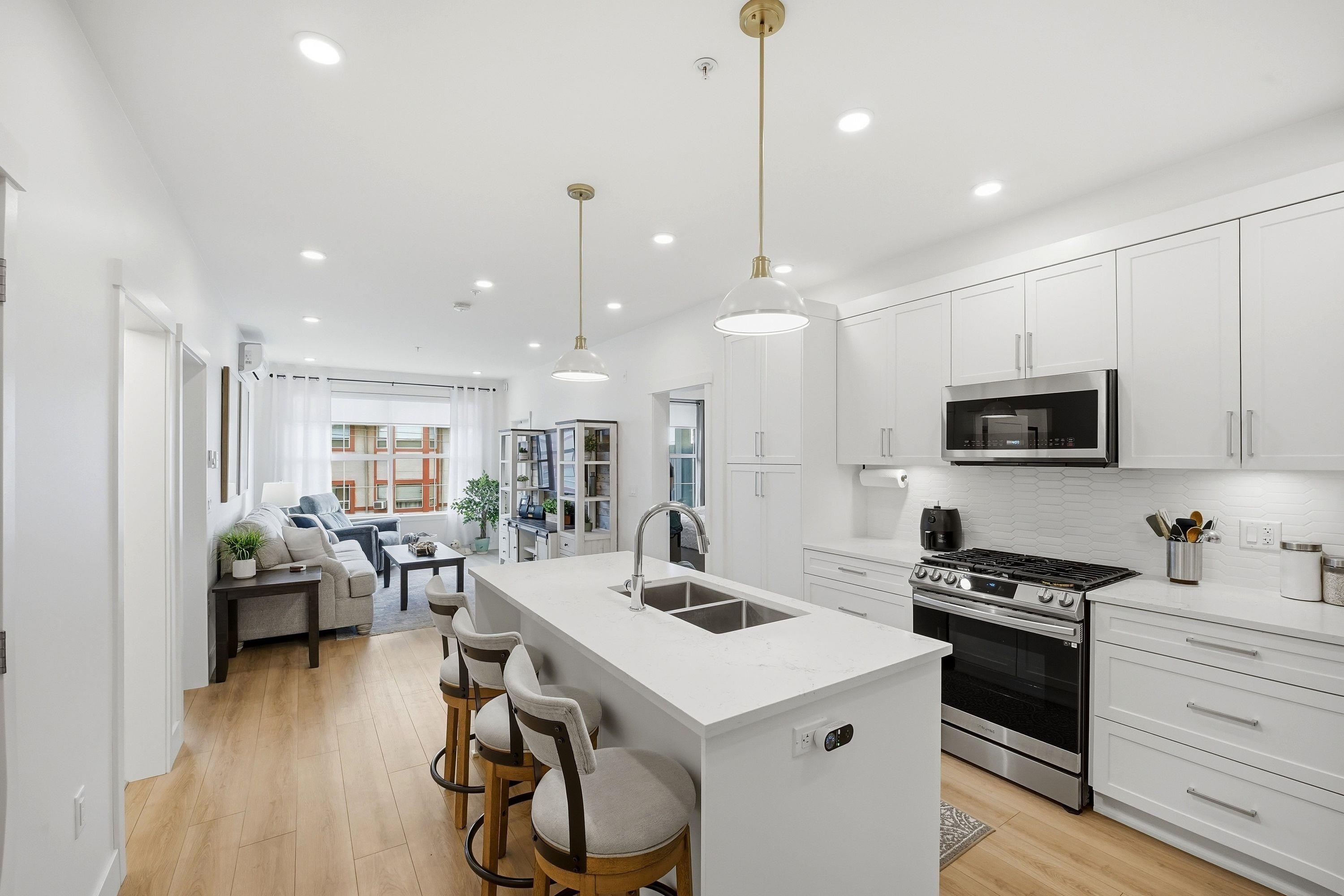 11865 227 Street 309