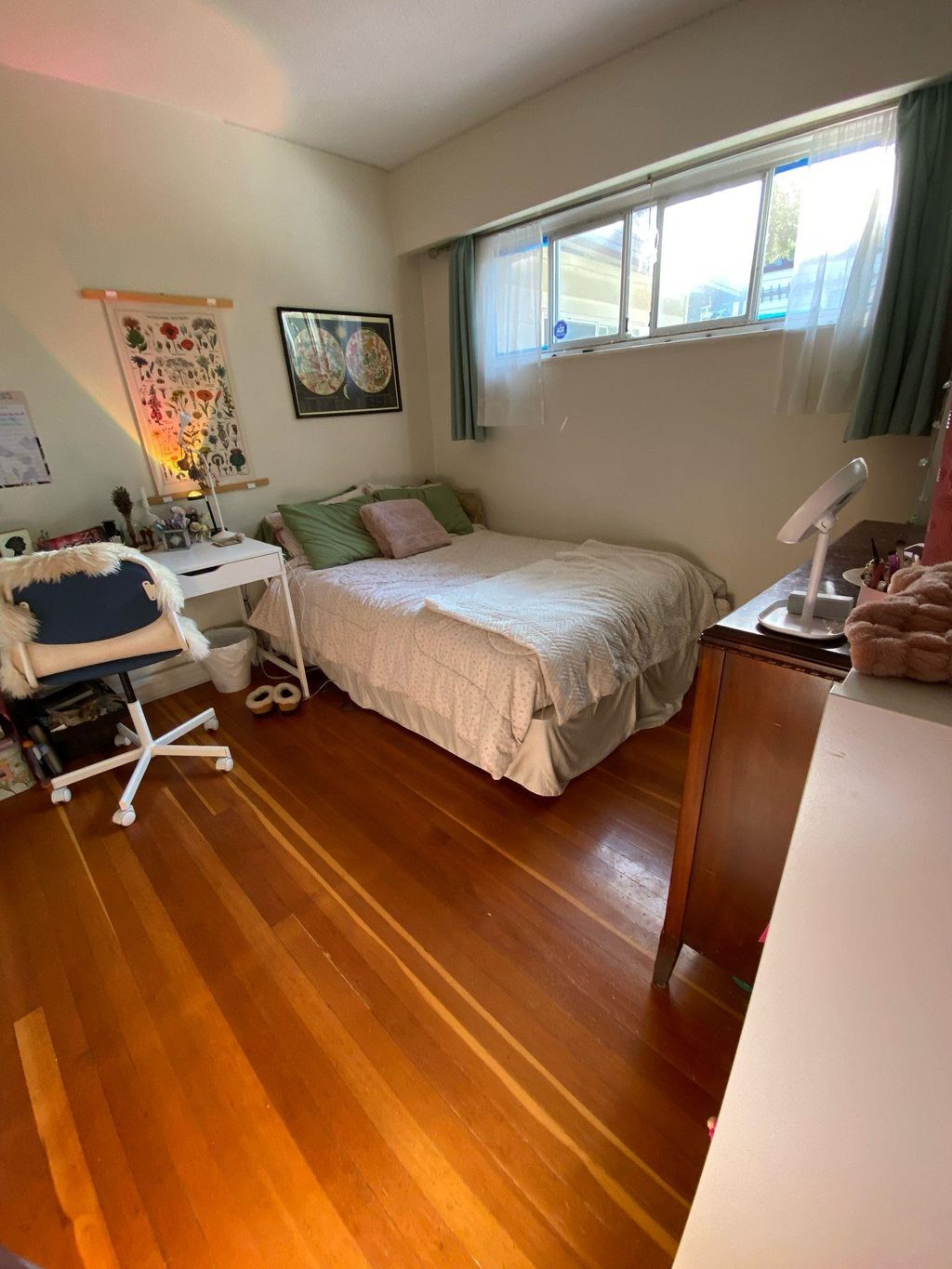 listing image 1108889801111537374