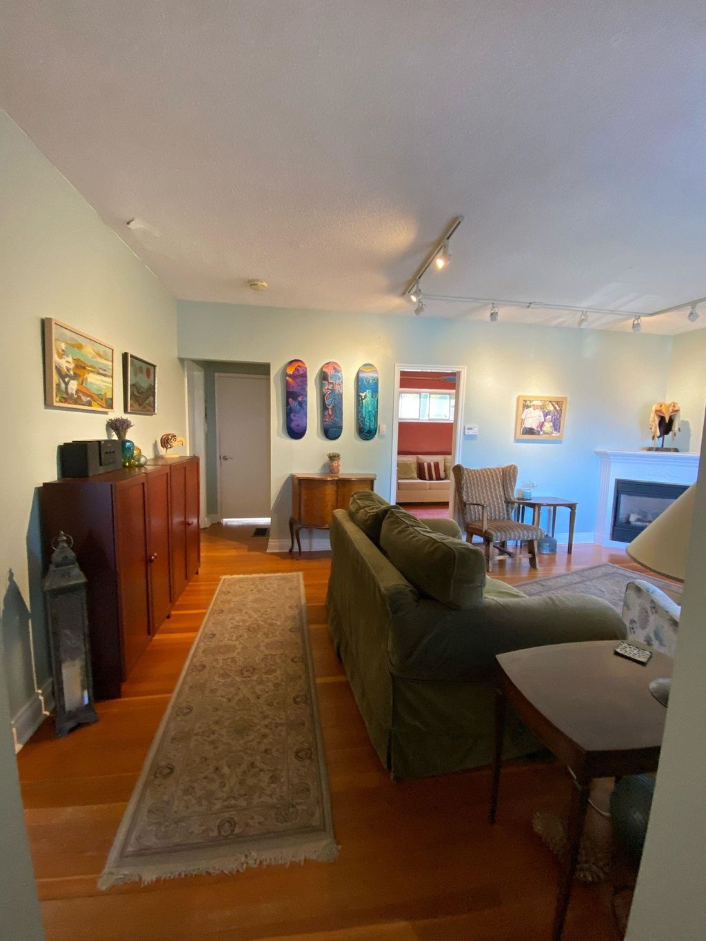 listing image 1104646828238867285