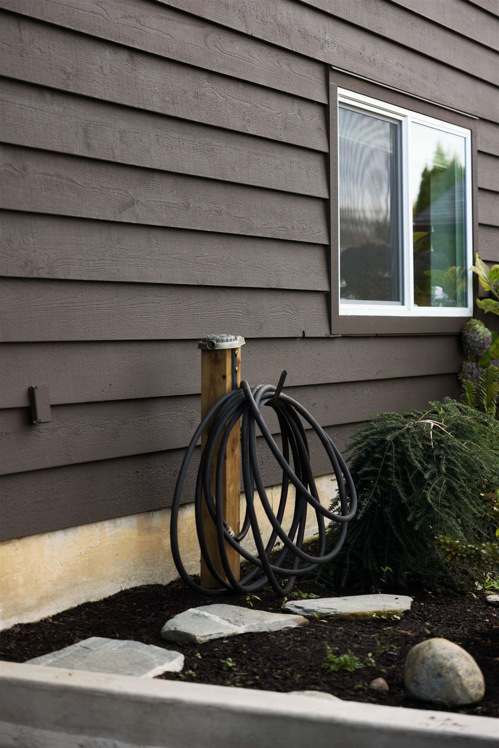 listing image 1104974459005359048