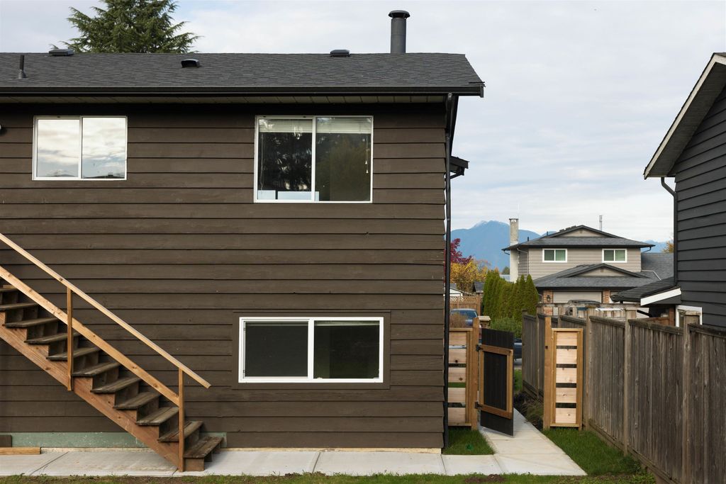 listing image 1107630687320050439