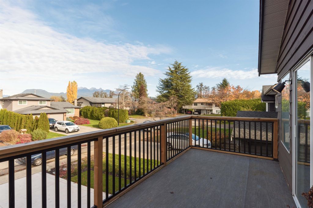 listing image 1102360125113101077