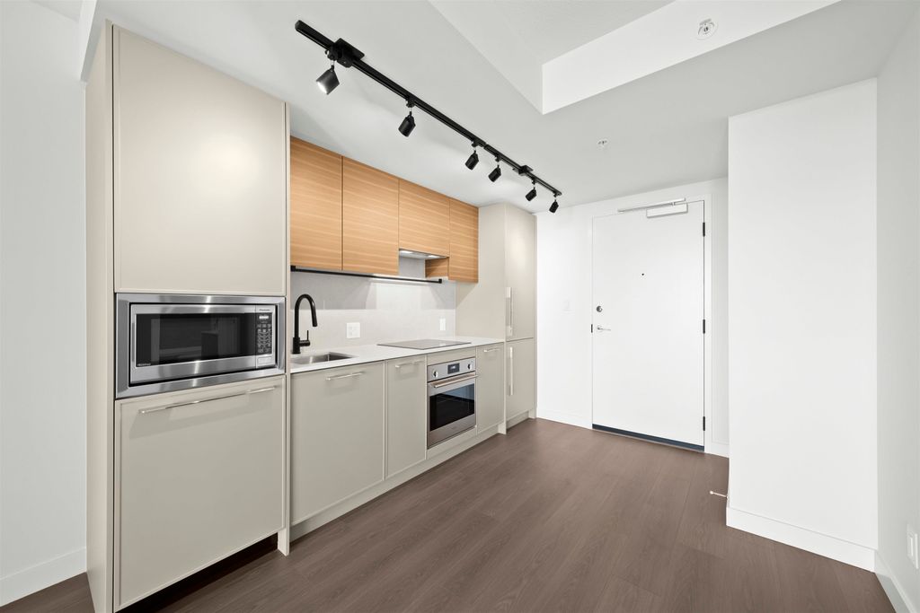 listing image 1100724333094107876