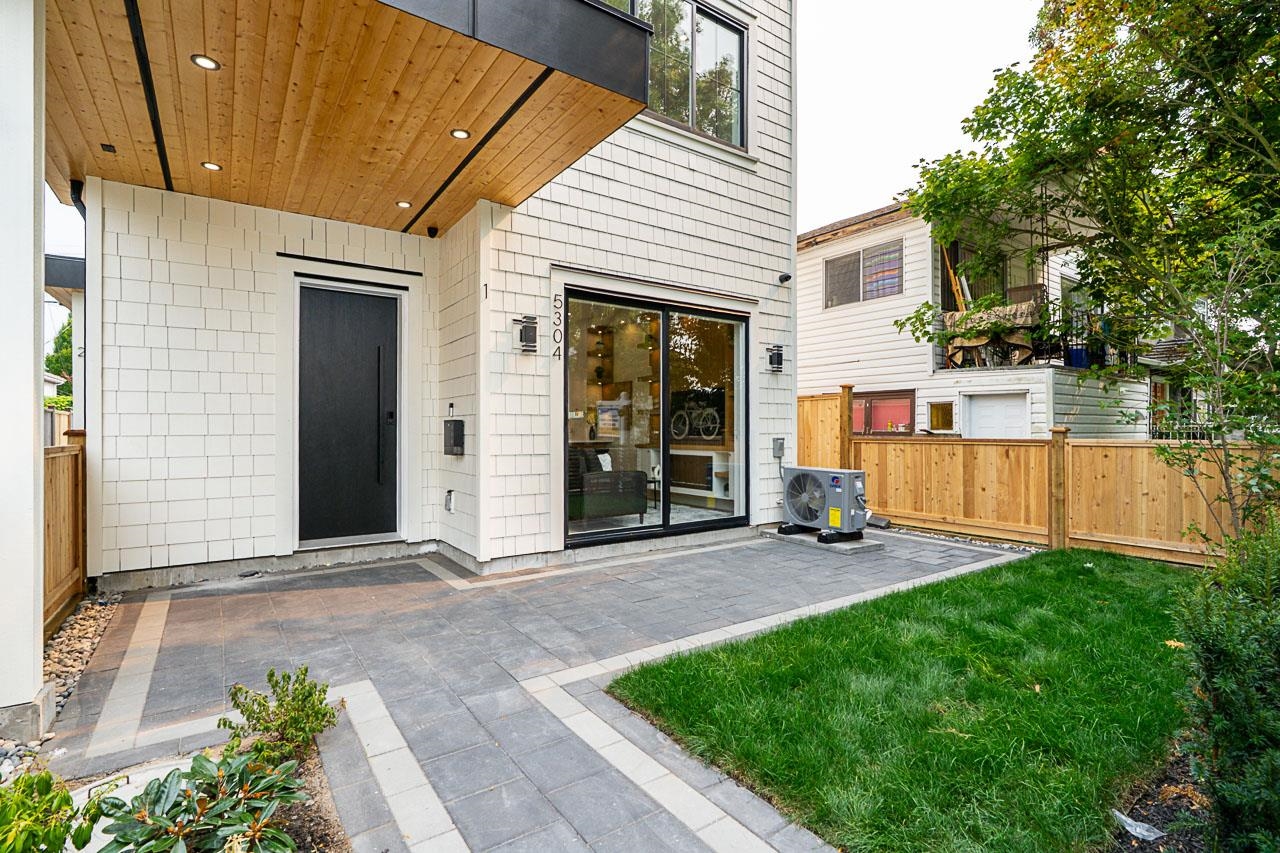 5304 Elgin Street 1