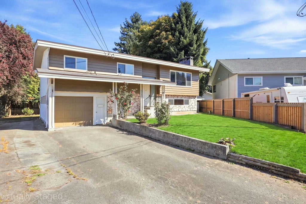 Photo of 10128 Shamrock Drive, Chilliwack, BC V2P 5L4 (MLS # R3167674)