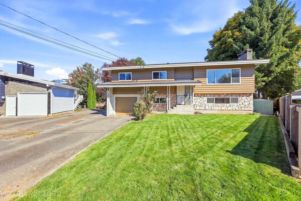 Photo of 10128 Shamrock Drive, Chilliwack, BC V2P 5L4 (MLS # R3167674)
